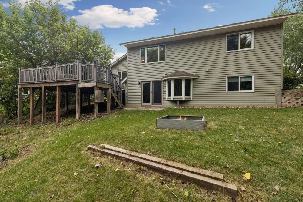 2512 8th Street White Bear Lake, MN 55110