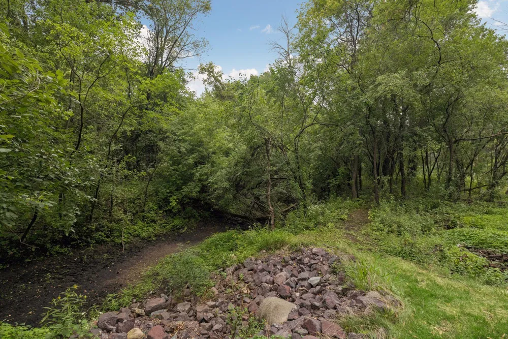 2512 8th Street White Bear Lake, MN 55110