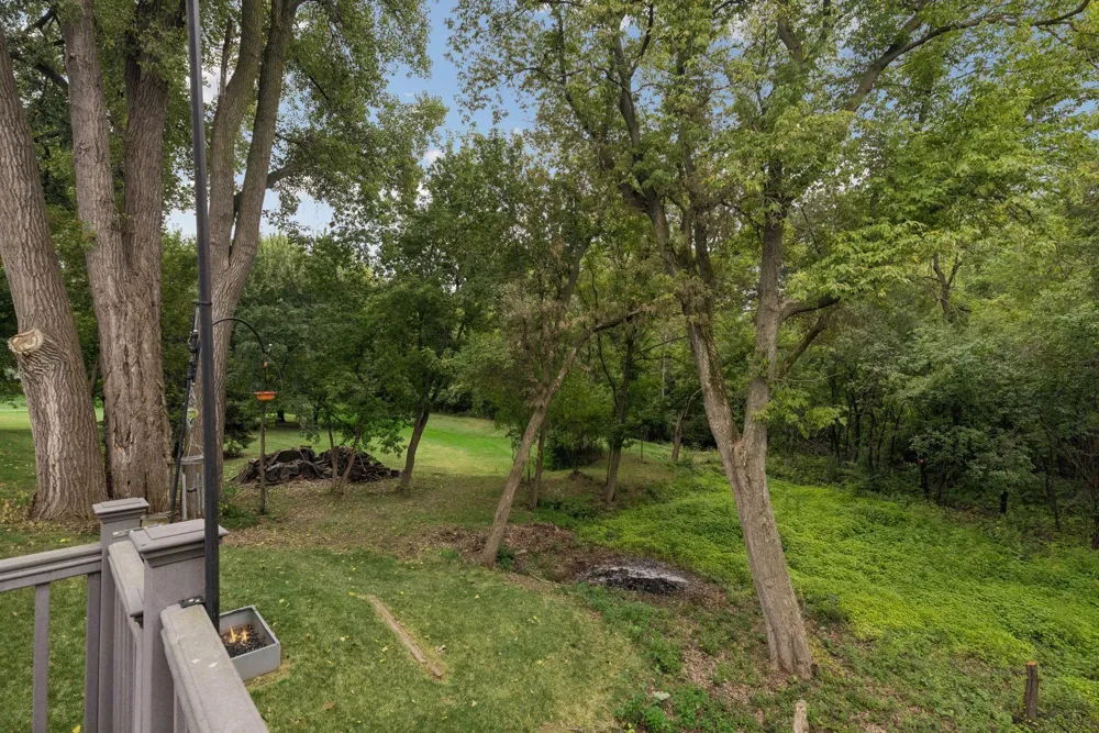 2512 8th Street White Bear Lake, MN 55110