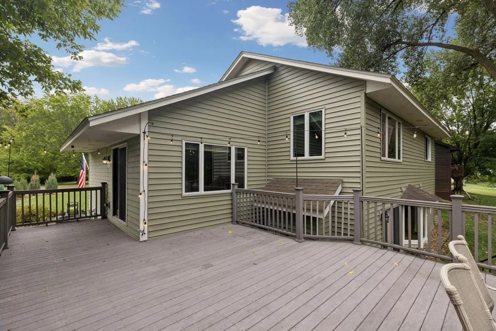 2512 8th Street White Bear Lake, MN 55110