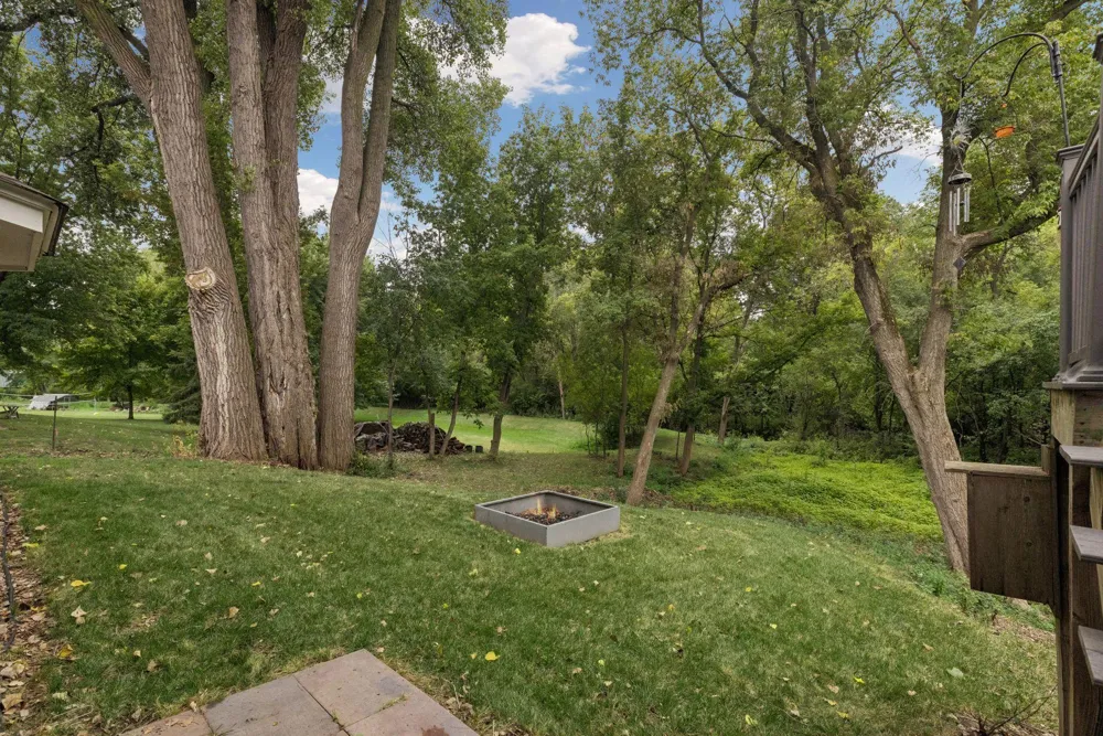 2512 8th Street White Bear Lake, MN 55110