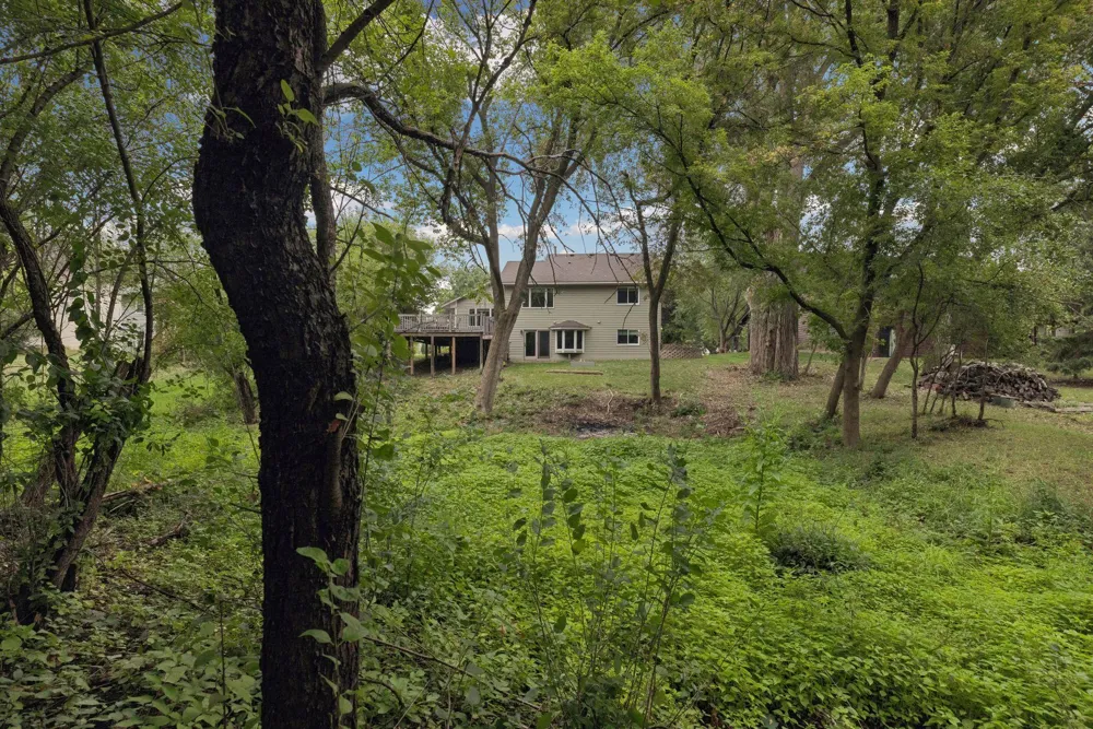 2512 8th Street White Bear Lake, MN 55110