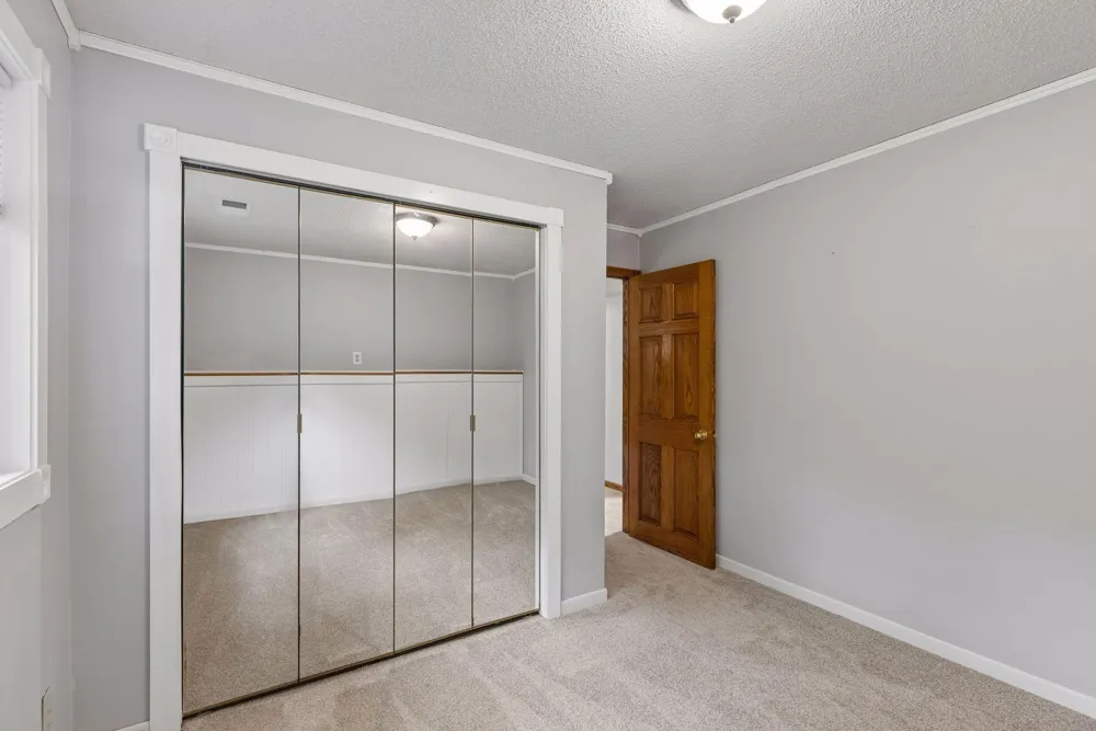 2512 8th Street White Bear Lake, MN 55110