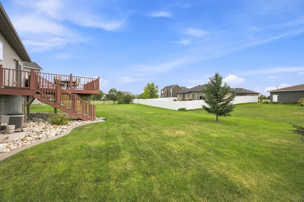 5004 Loden Court S Fargo, ND 58104