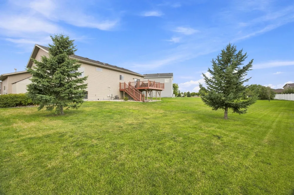 5004 Loden Court S Fargo, ND 58104