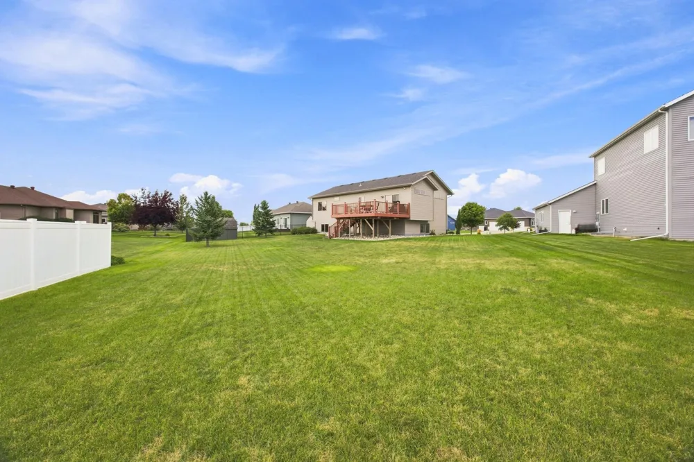 5004 Loden Court S Fargo, ND 58104