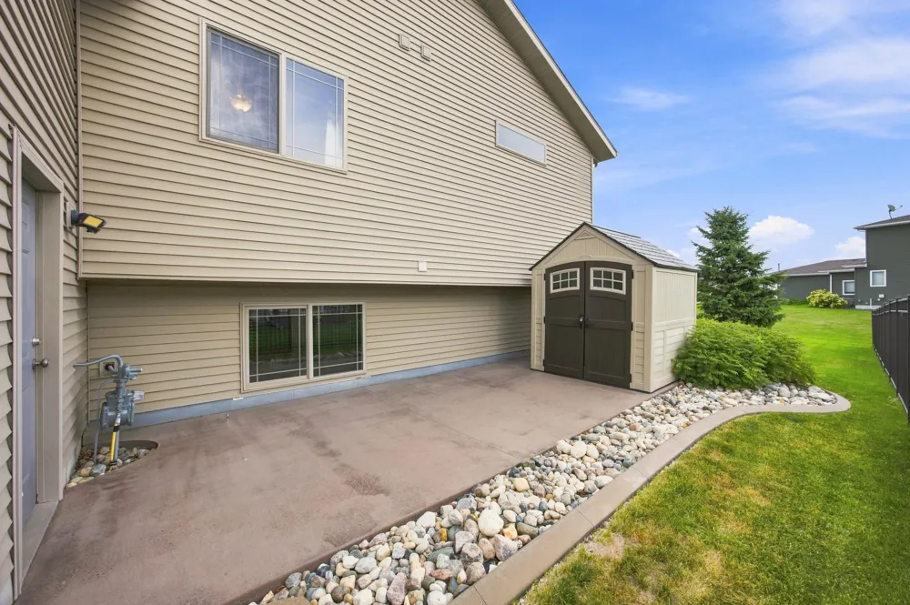 5004 Loden Court S Fargo, ND 58104