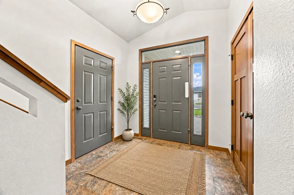 5004 Loden Court S Fargo, ND 58104