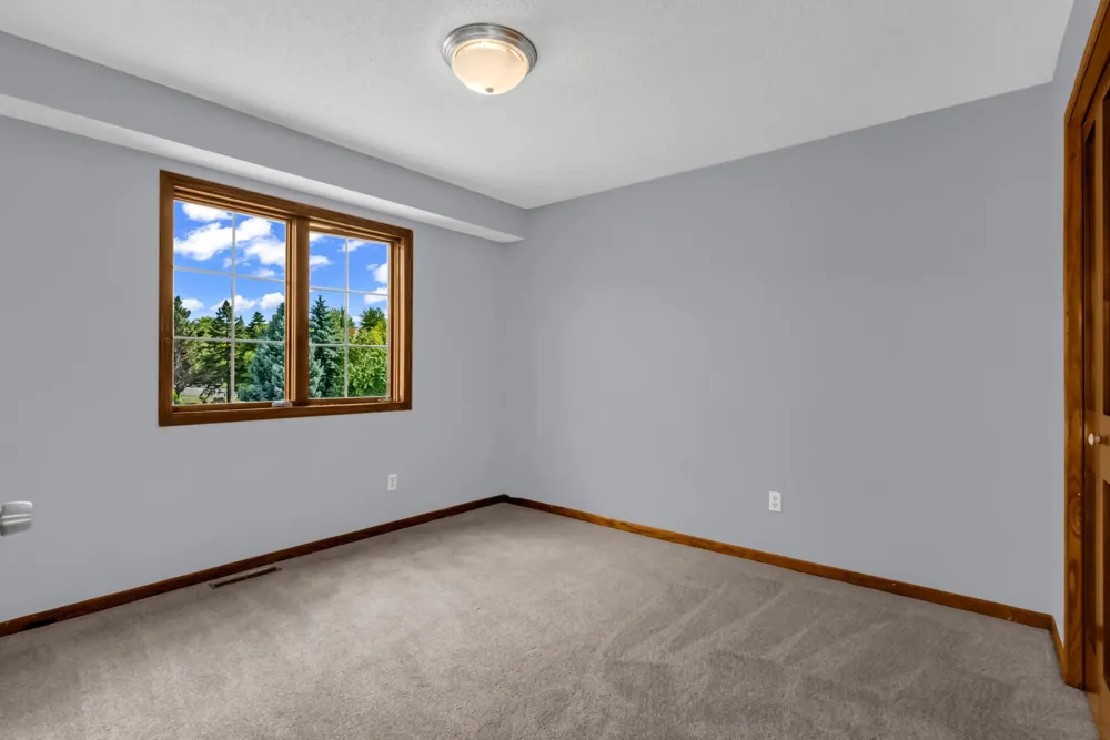 13992 W Virginia Avenue Savage, MN 55378