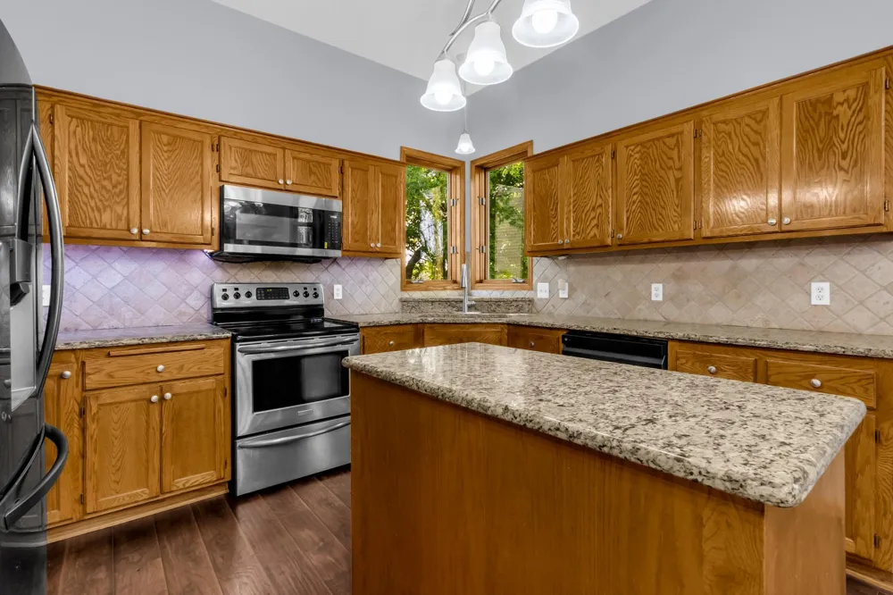 13992 W Virginia Avenue Savage, MN 55378