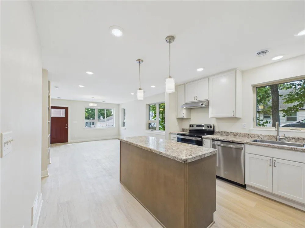 2911 4th Street Minneapolis, MN 55411
