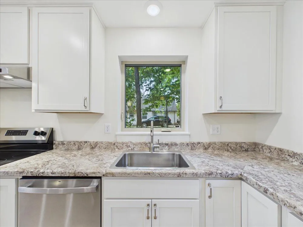 2911 4th Street Minneapolis, MN 55411