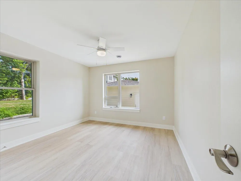 2911 4th Street Minneapolis, MN 55411