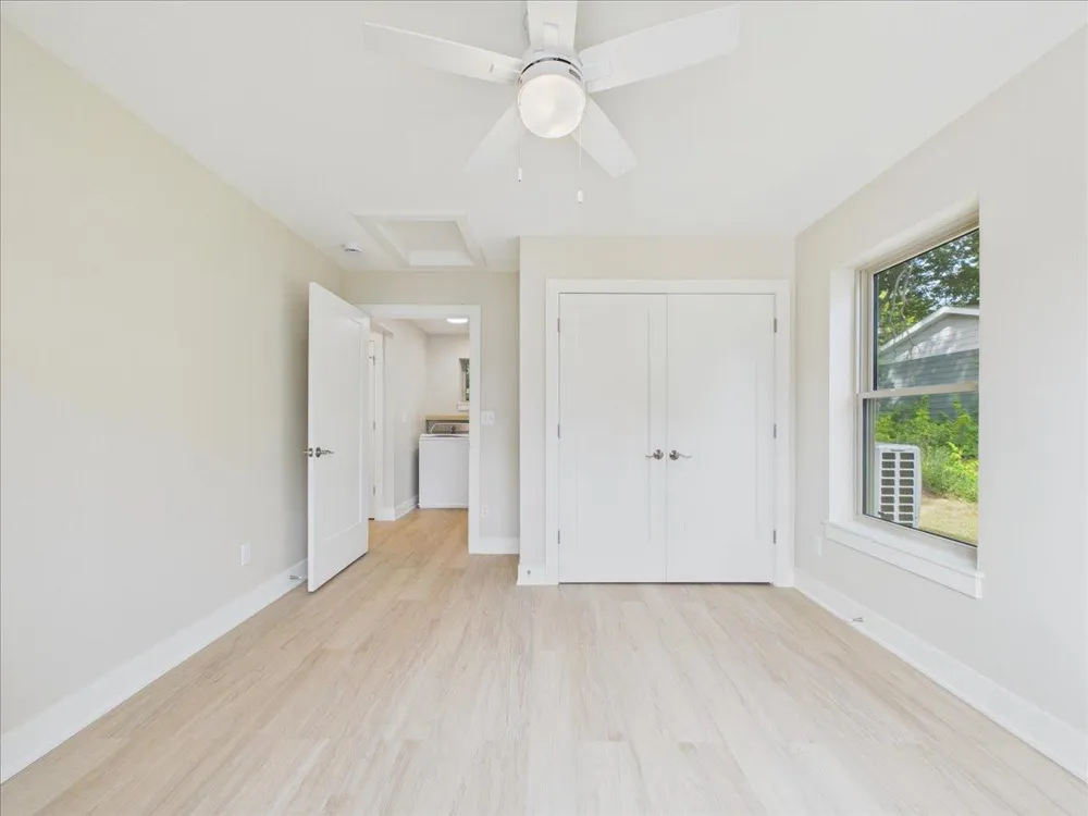 2911 4th Street Minneapolis, MN 55411