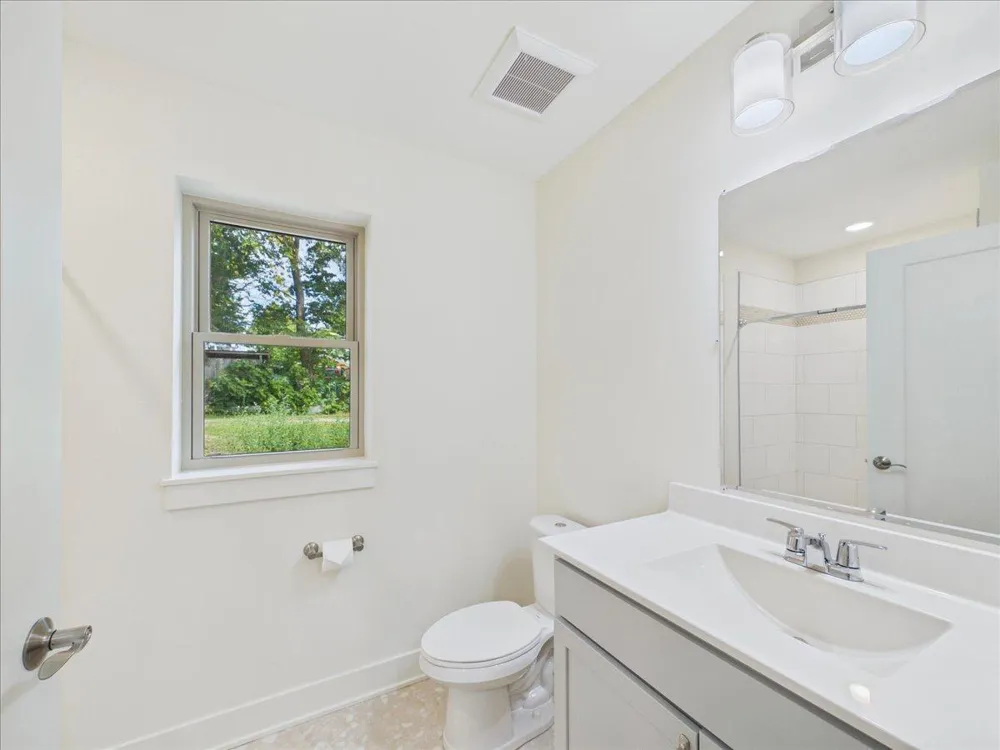2911 4th Street Minneapolis, MN 55411