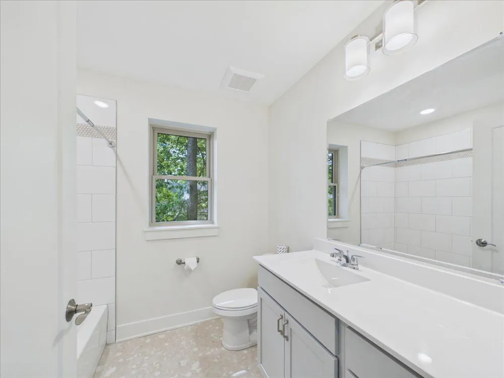 2911 4th Street Minneapolis, MN 55411