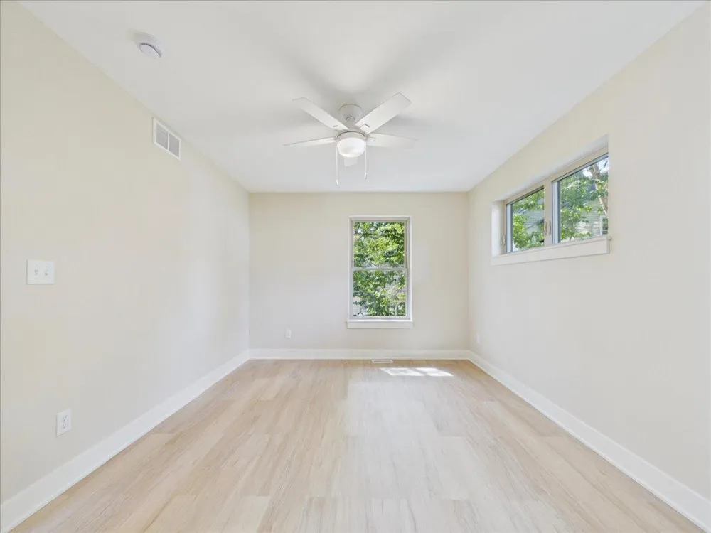 2911 4th Street Minneapolis, MN 55411