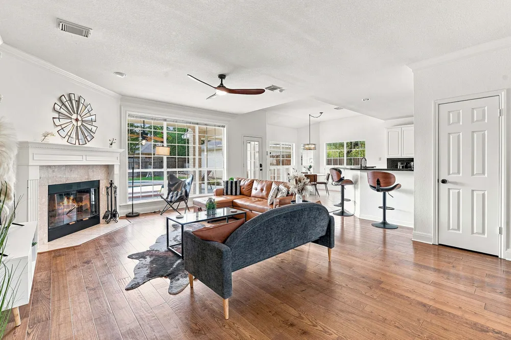 5204 Deerwood Court Austin, TX 78730