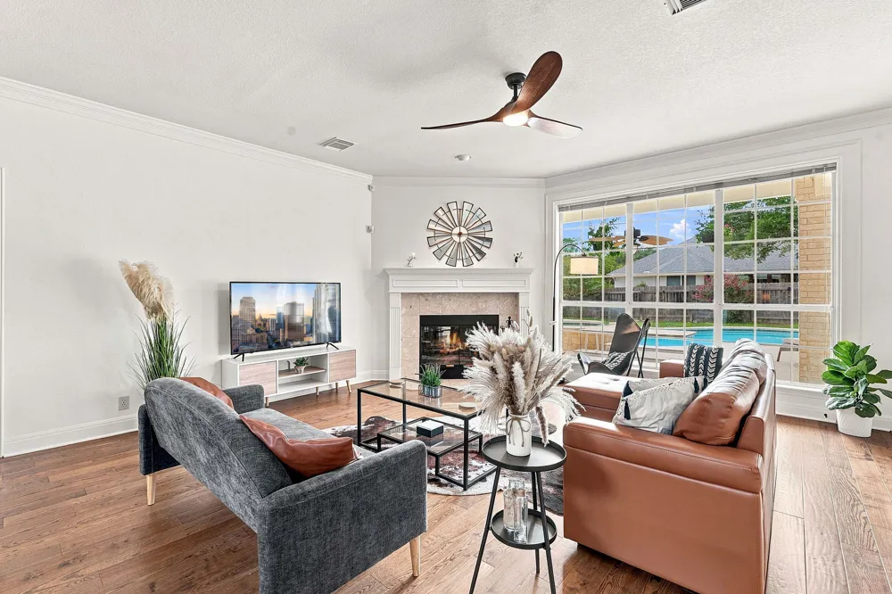 5204 Deerwood Court Austin, TX 78730