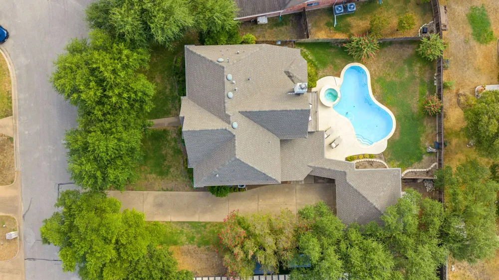5204 Deerwood Court Austin, TX 78730