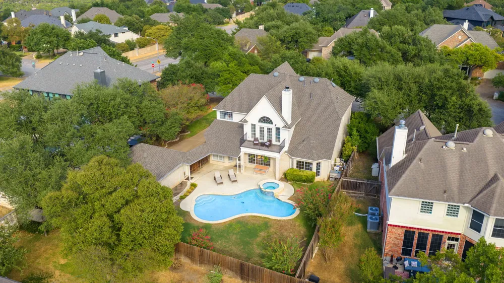 5204 Deerwood Court Austin, TX 78730