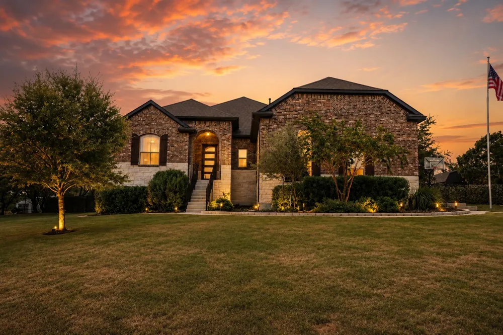 238 Jenn Cove Dripping Springs, TX 78620