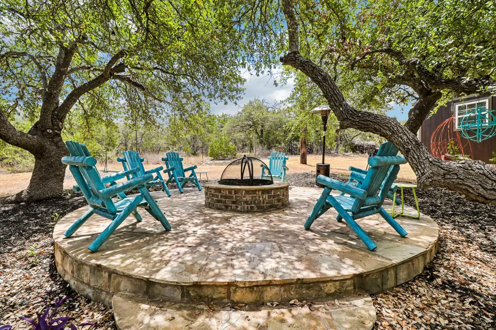 238 Jenn Cove Dripping Springs, TX 78620