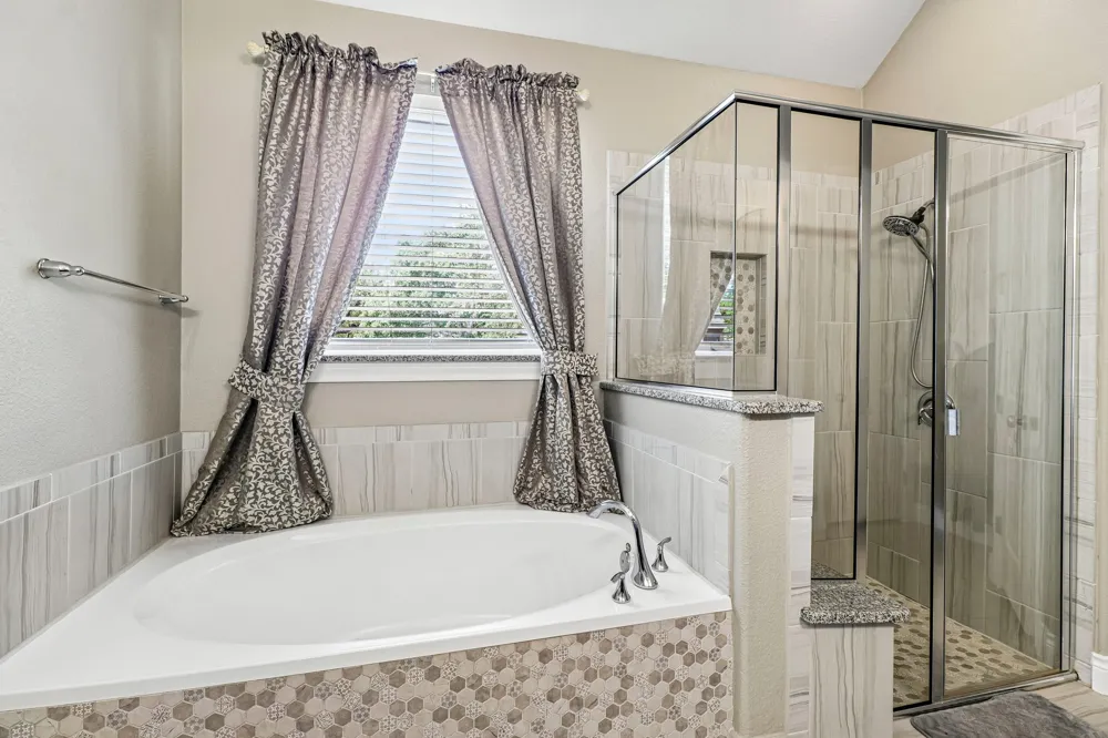 238 Jenn Cove Dripping Springs, TX 78620
