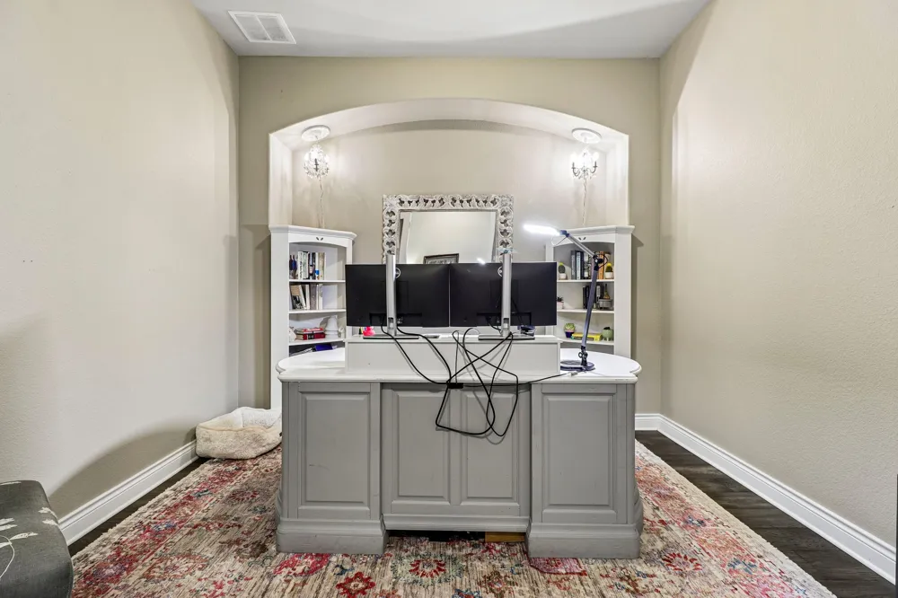 238 Jenn Cove Dripping Springs, TX 78620
