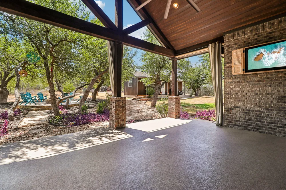 238 Jenn Cove Dripping Springs, TX 78620