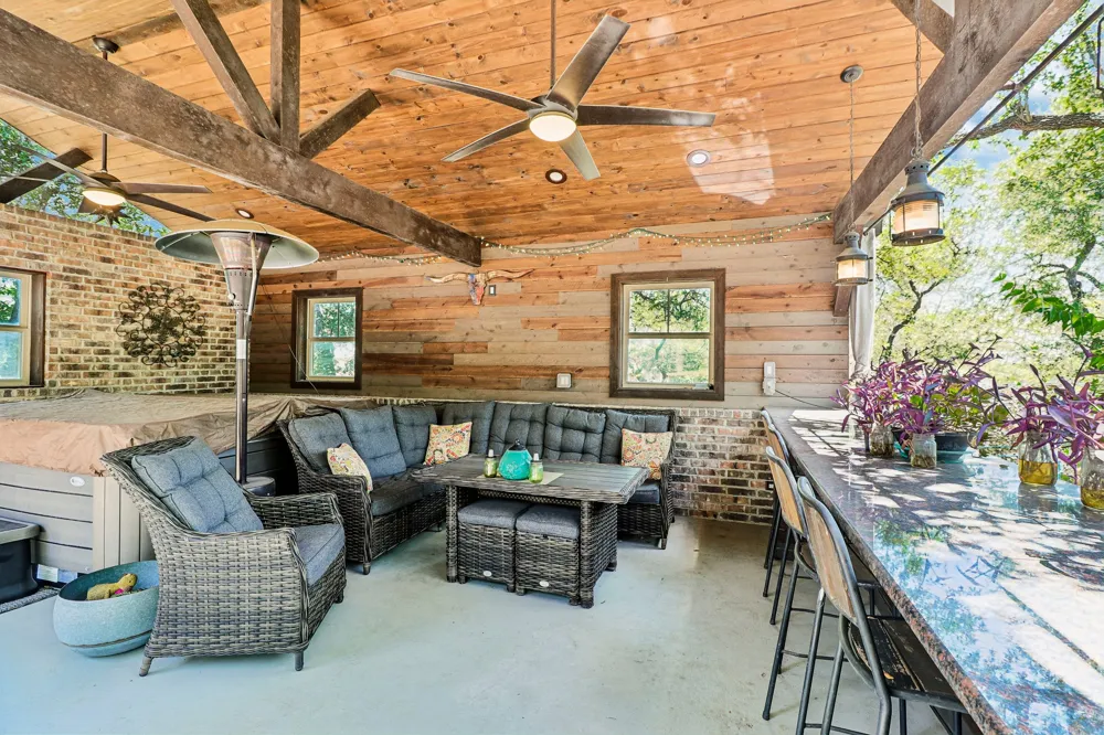 238 Jenn Cove Dripping Springs, TX 78620