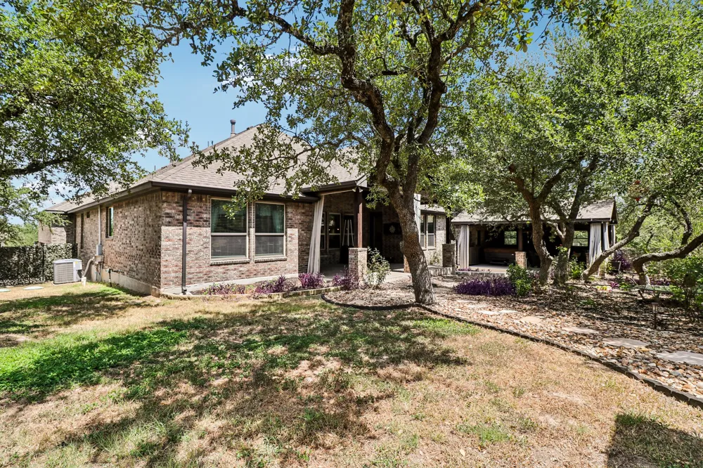 238 Jenn Cove Dripping Springs, TX 78620