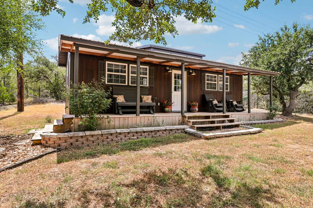 238 Jenn Cove Dripping Springs, TX 78620