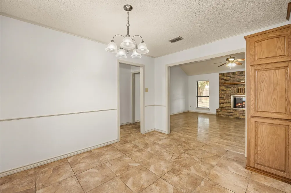 1812 Cypress Avenue Stephenville, TX 76401