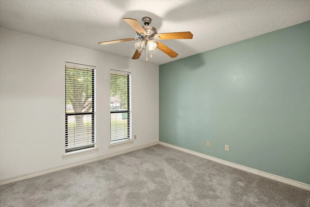 1812 Cypress Avenue Stephenville, TX 76401