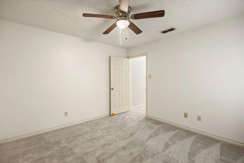 1812 Cypress Avenue Stephenville, TX 76401