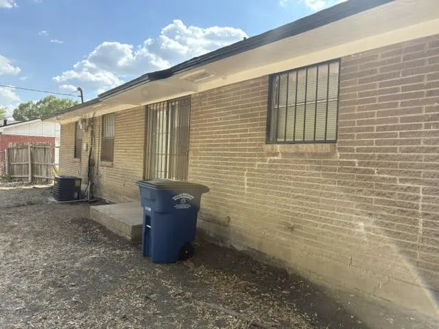 7208 Larchway Drive Dallas, TX 75232