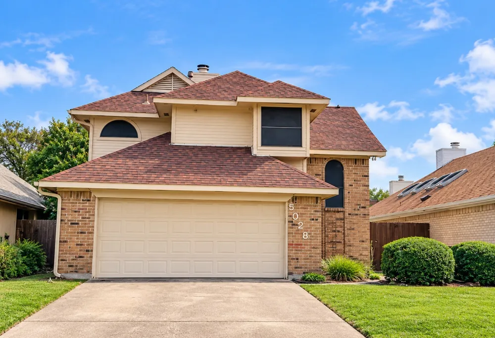 5026 Hearthcrest Drive Garland, TX 75044