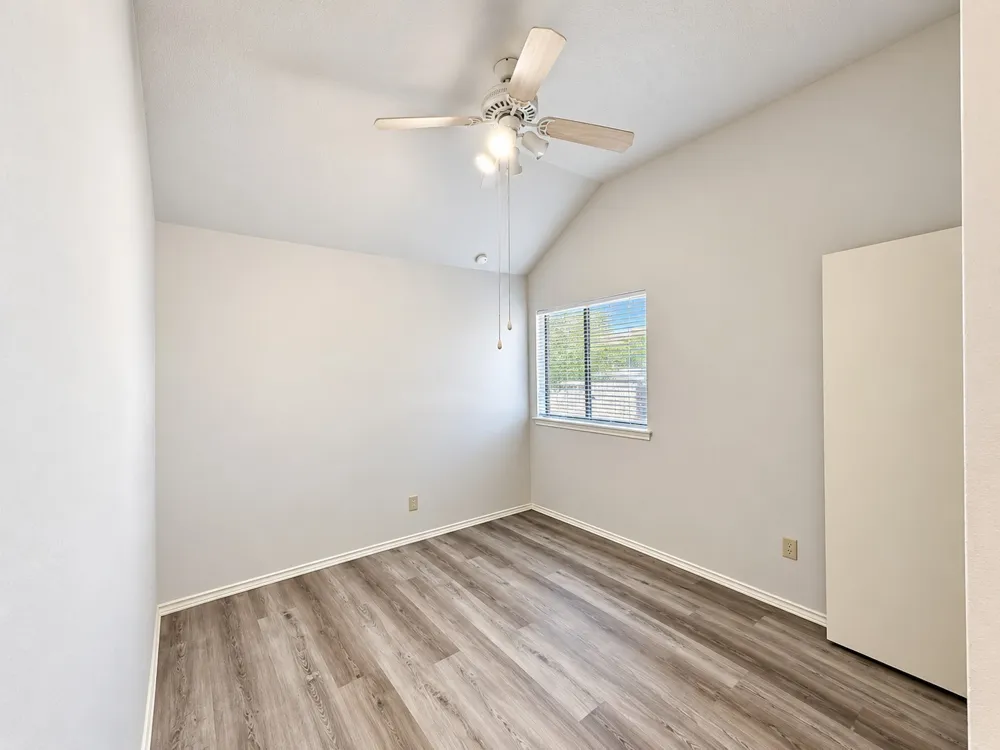5026 Hearthcrest Drive Garland, TX 75044