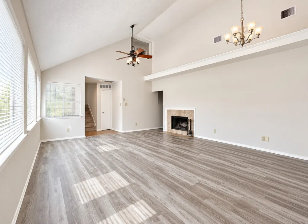 5026 Hearthcrest Drive Garland, TX 75044