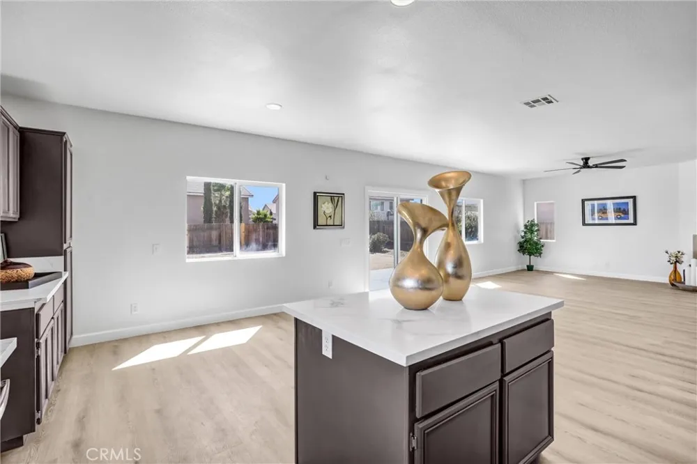 14731 Hondo Victorville, CA 92394