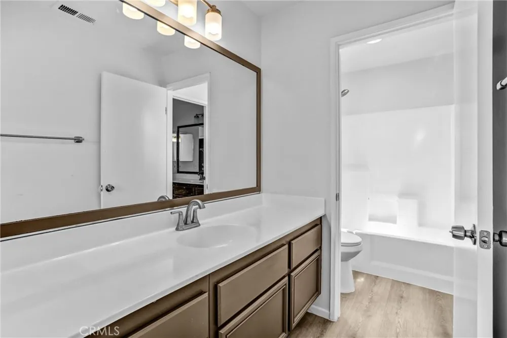 14731 Hondo Victorville, CA 92394