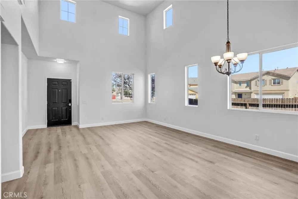 14731 Hondo Victorville, CA 92394