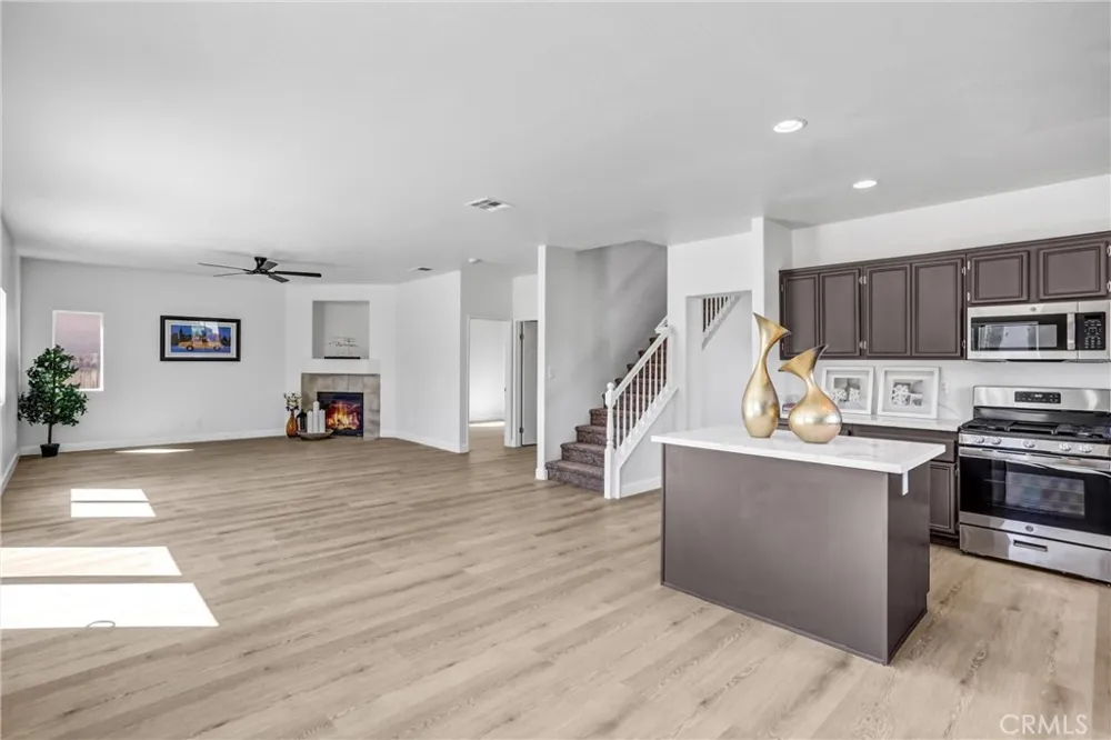 14731 Hondo Victorville, CA 92394