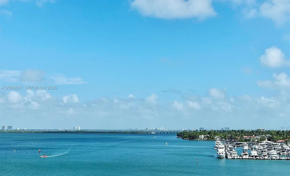 10 Venetian Way #804 Miami Beach, FL 33139