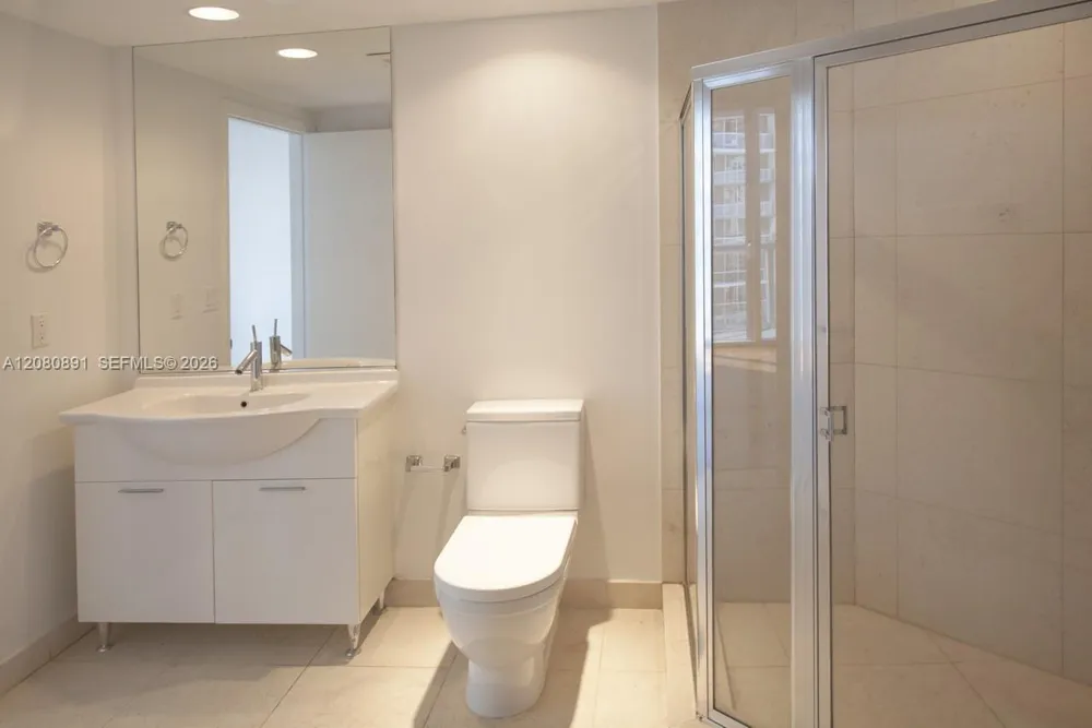475 Brickell Ave #3507 Miami, FL 33131