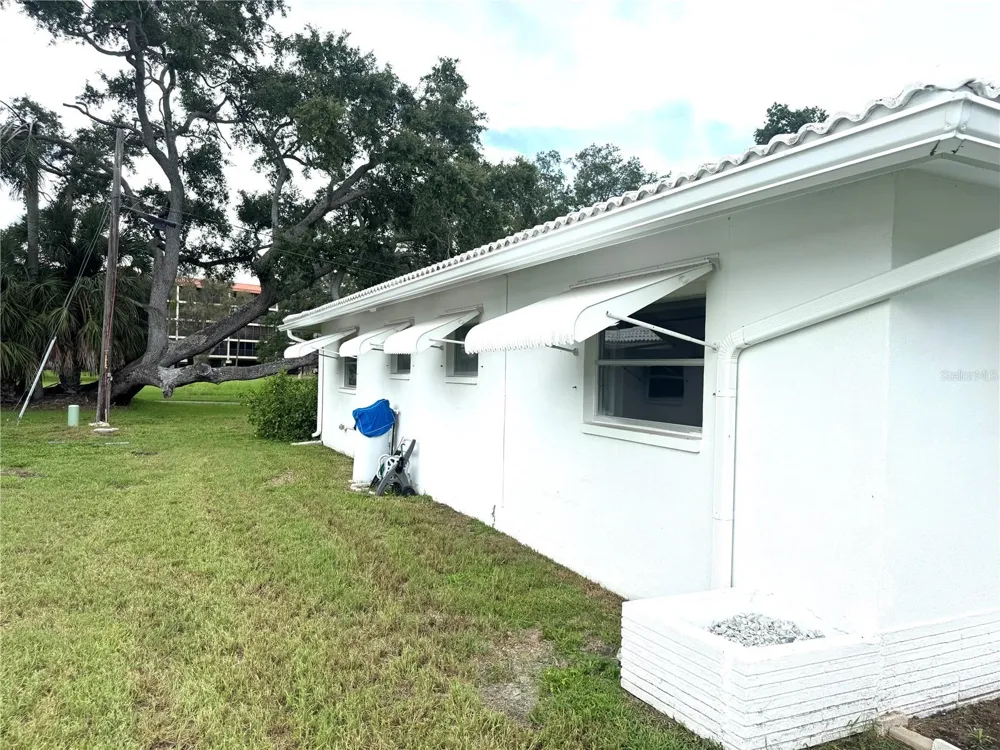 14245 93RD AVENUE Seminole, FL 33776