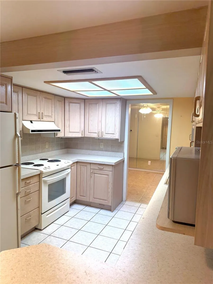 14245 93RD AVENUE Seminole, FL 33776