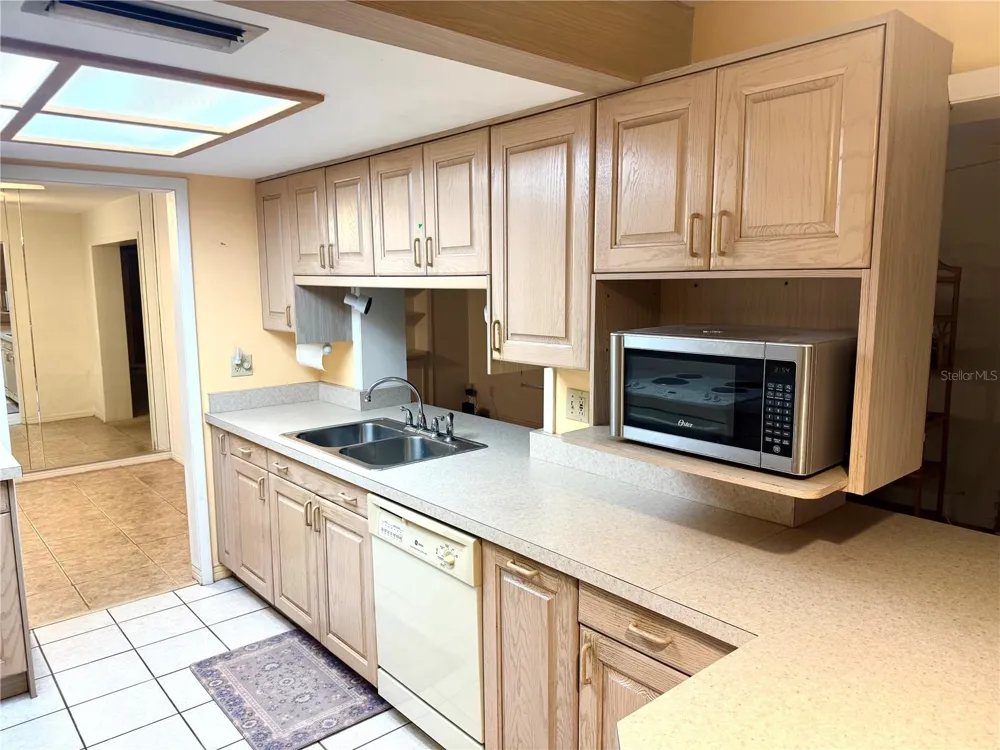 14245 93RD AVENUE Seminole, FL 33776