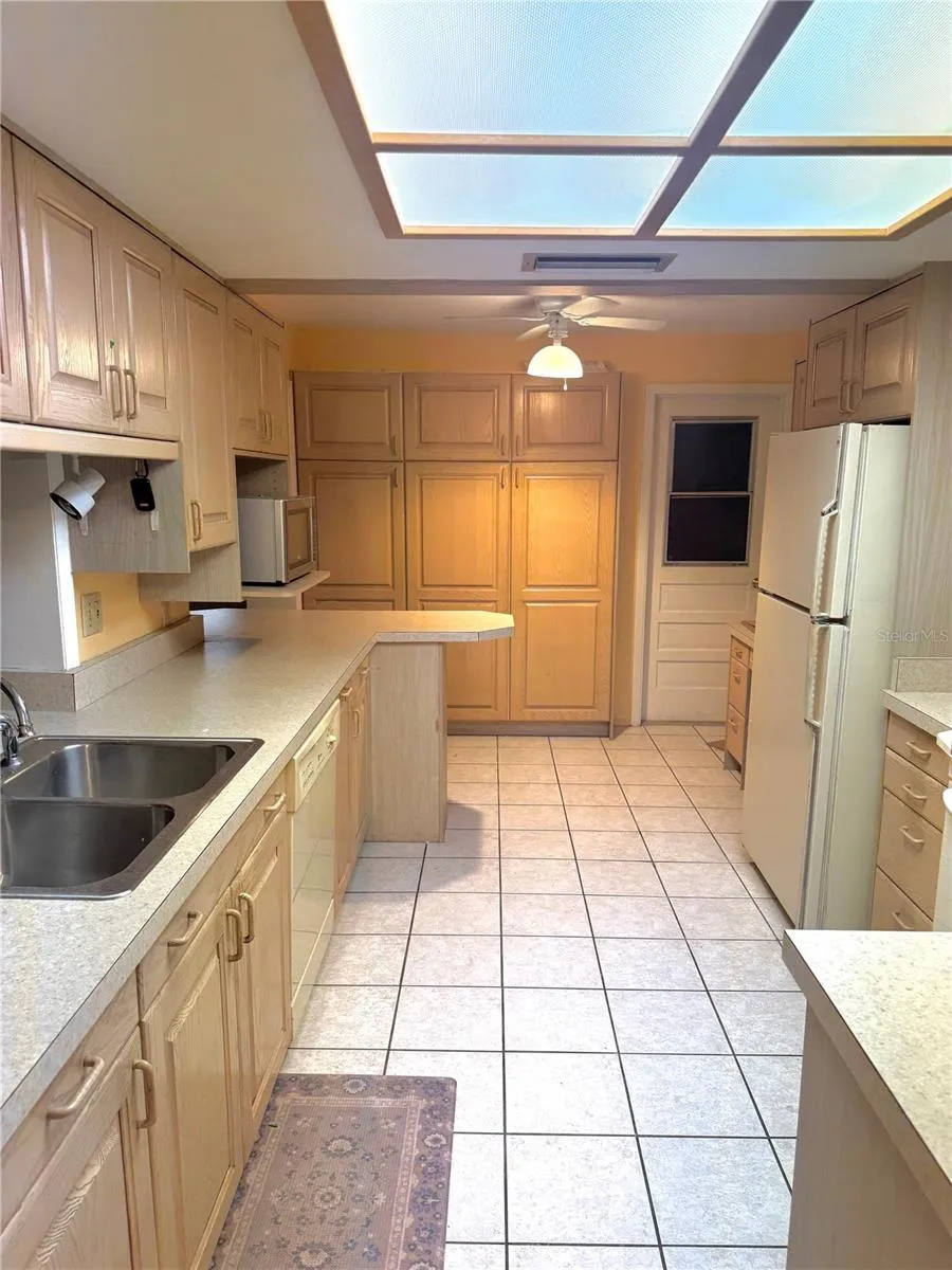 14245 93RD AVENUE Seminole, FL 33776